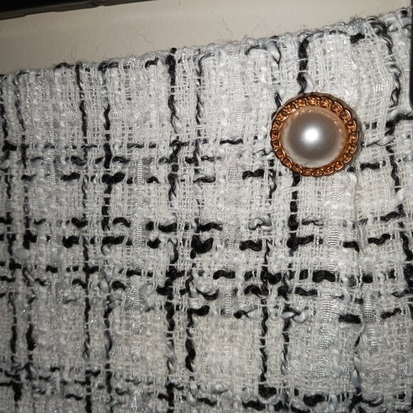 Black and white Tweed Mini skirt sz L NWOT /B17 - Picture 3 of 6